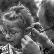 Oortje aannaaien.jpeg